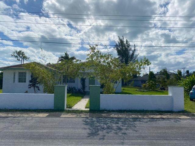 1. Single Family Homes for Sale at Coral Harbour, Nassau and Paradise Island Bahamas