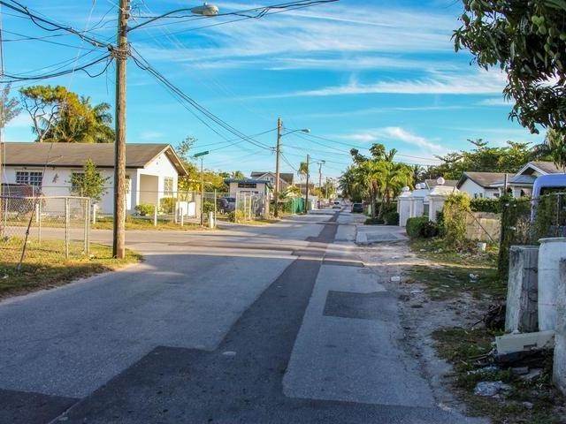 9. Single Family Homes for Sale at East Street, Nassau and Paradise Island Bahamas