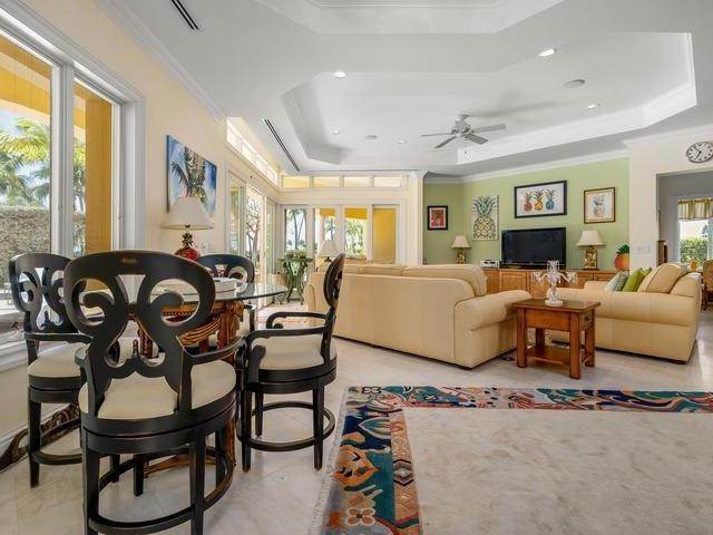 6. Single Family Homes for Sale at Paradise Island, Nassau and Paradise Island Bahamas