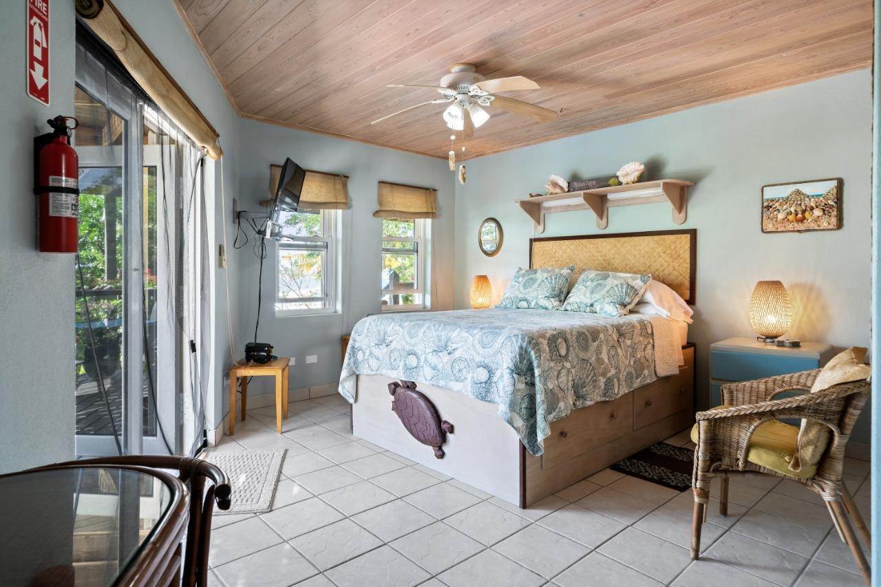 27. Single Family Homes for Sale at Salt Pond, Long Island Bahamas