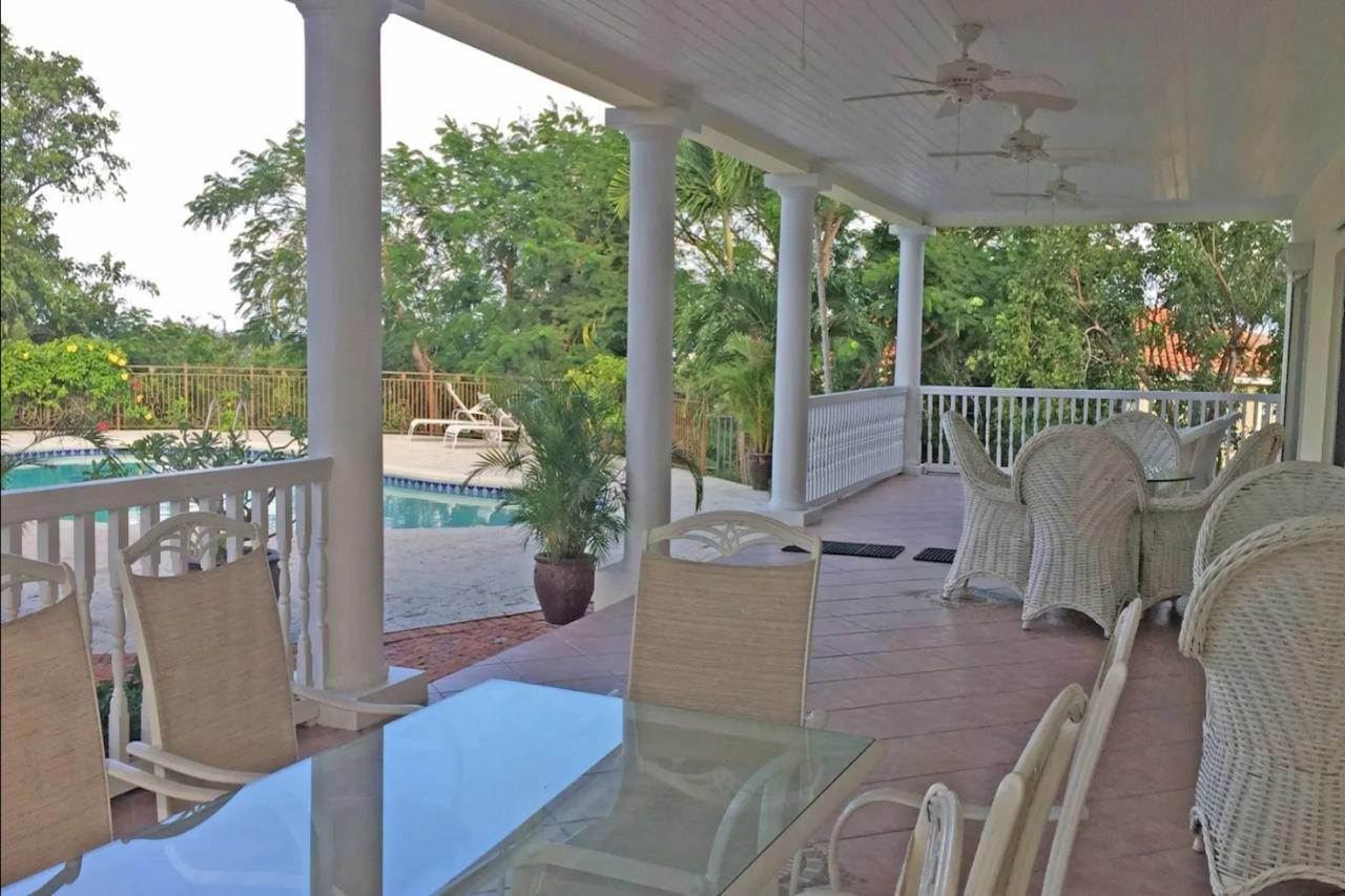 37. Single Family Homes for Sale at Lyford Cay, Nassau and Paradise Island Bahamas