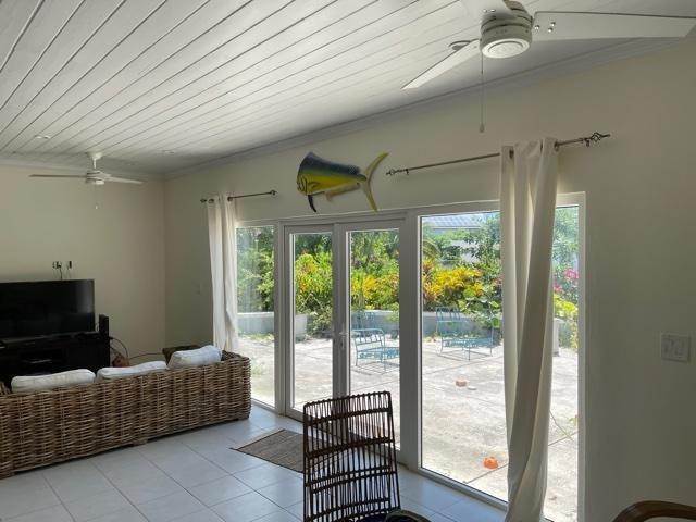 20. Single Family Homes for Sale at Love Beach, Nassau and Paradise Island Bahamas
