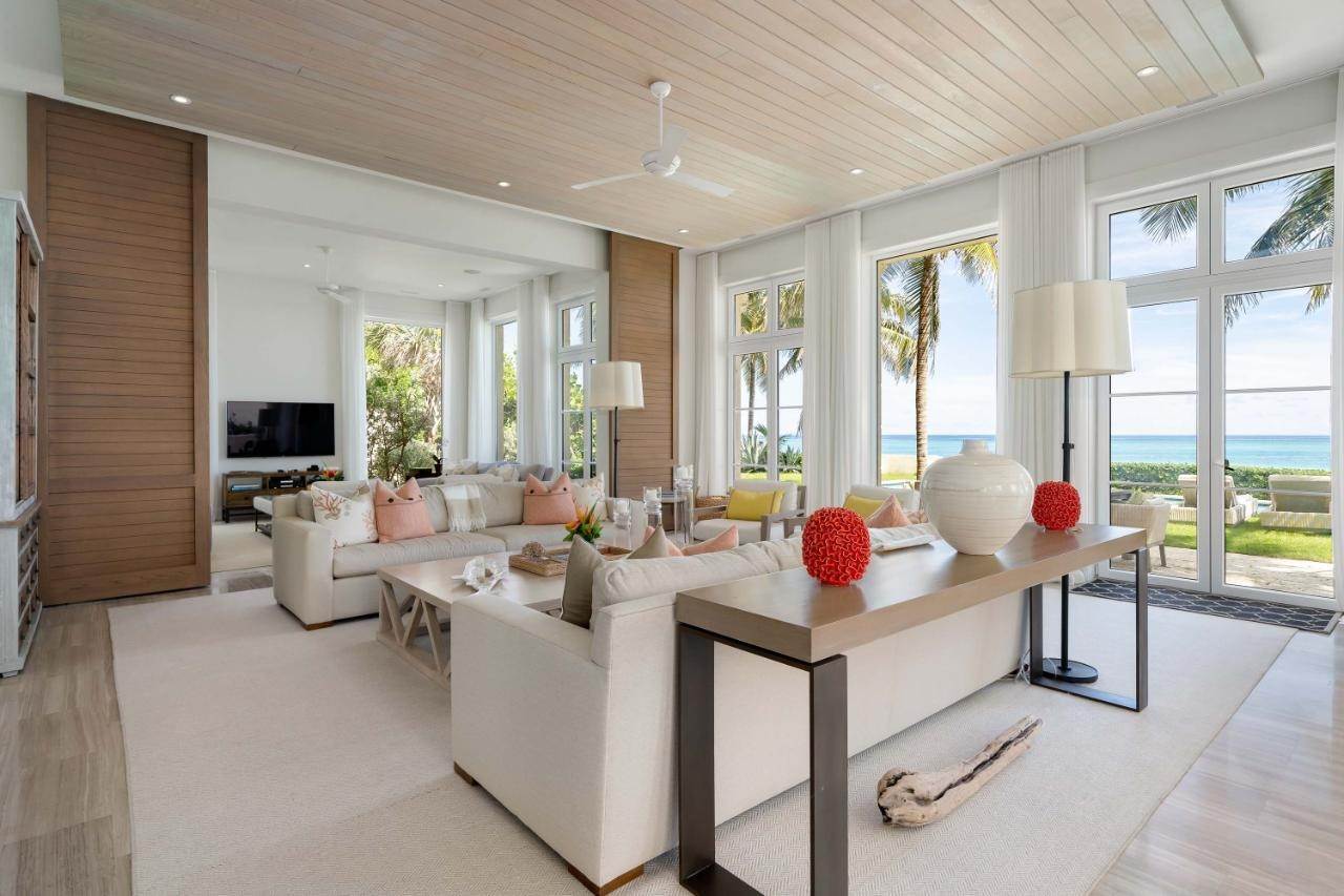 7. Single Family Homes for Sale at Paradise Island, Nassau and Paradise Island Bahamas