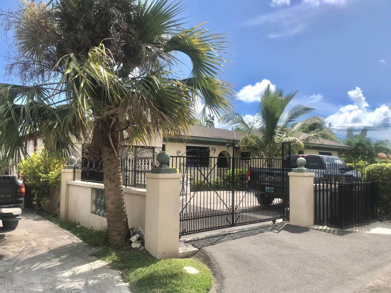 Single Family Homes for Sale at Carmichael Road, Nassau and Paradise Island Bahamas