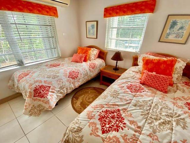 19. Single Family Homes for Sale at Harbour Island, Eleuthera Bahamas