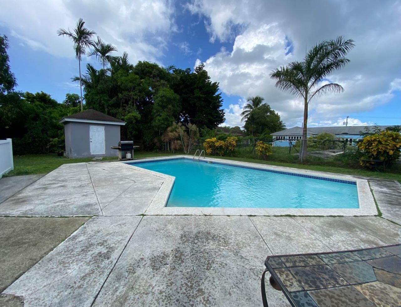 13. Single Family Homes for Sale at Highland Park, Nassau and Paradise Island Bahamas