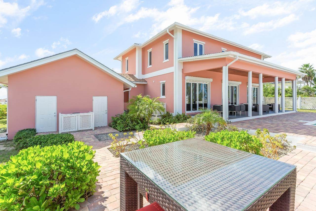 31. Single Family Homes for Sale at West Bay Street, Nassau and Paradise Island Bahamas