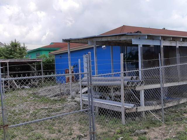 4. Commercial for Sale at Malcolm Allotment, Nassau and Paradise Island Bahamas