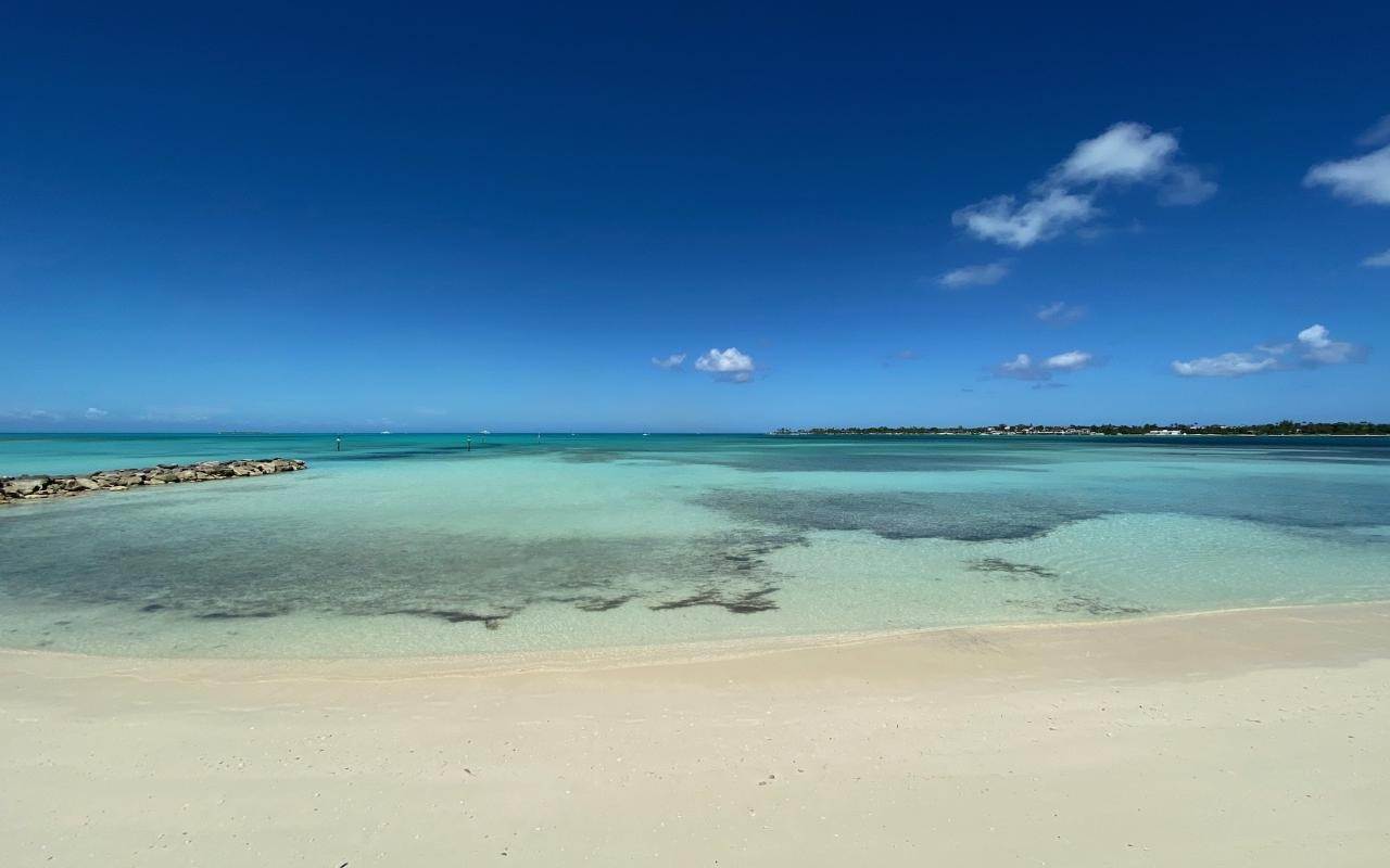 17. Land for Sale at Lyford Cay, Nassau and Paradise Island Bahamas