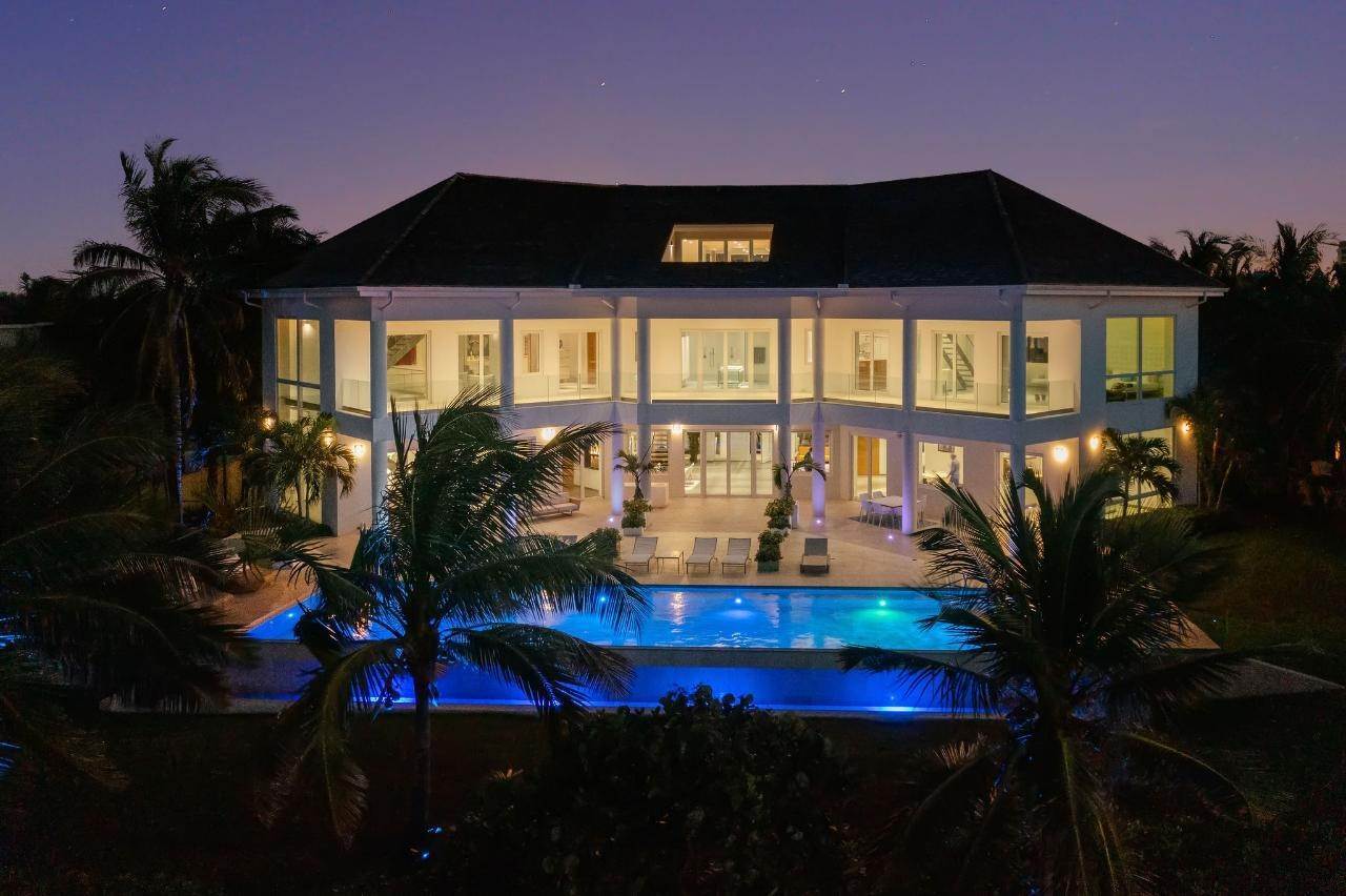 93. Single Family Homes for Sale at Paradise Island, Nassau and Paradise Island Bahamas