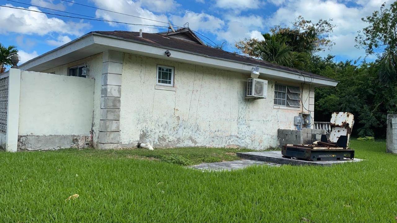 6. Single Family Homes for Sale at Gladstone Road, Nassau and Paradise Island Bahamas