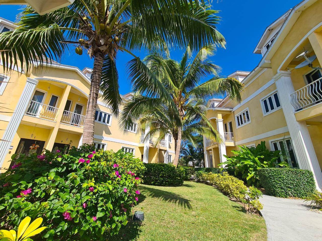 7. Multi-Family Homes for Sale at Prospect Ridge, Nassau and Paradise Island Bahamas