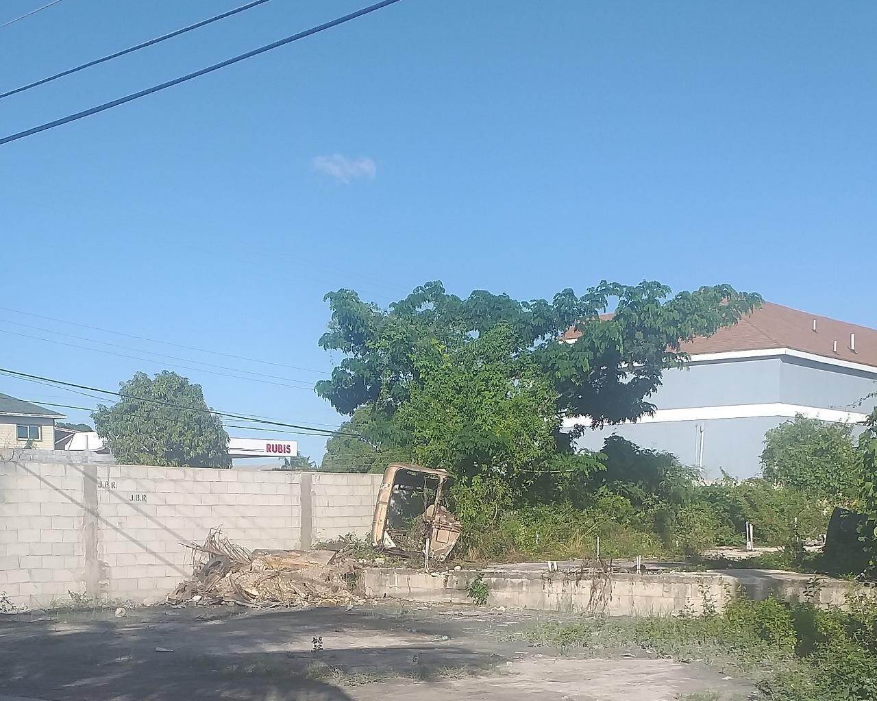 3. Land for Sale at East Street, Nassau and Paradise Island Bahamas