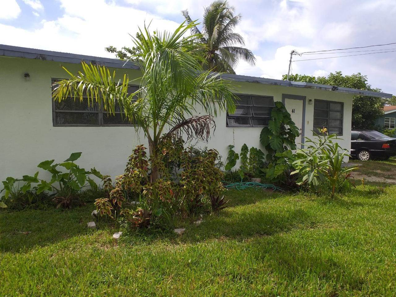 Single Family Homes for Sale at Central Area, Freeport and Grand Bahama Bahamas