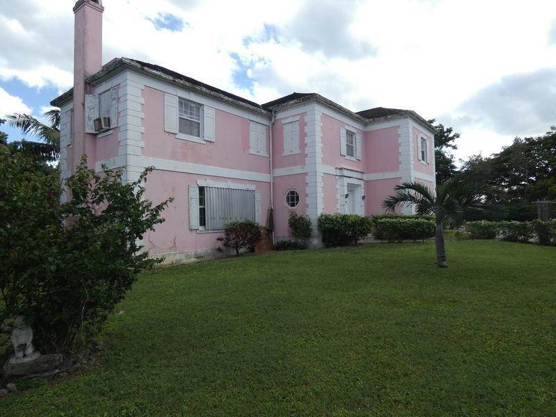 31. Single Family Homes for Sale at Village Road, Nassau and Paradise Island Bahamas