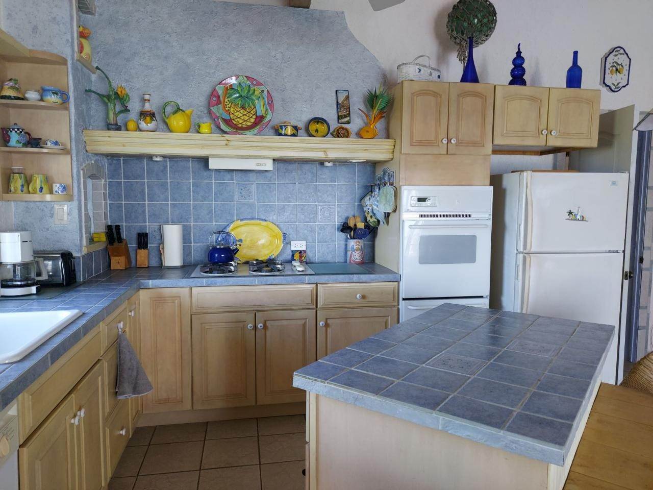 6. Single Family Homes for Sale at Rainbow Bay, Eleuthera Bahamas