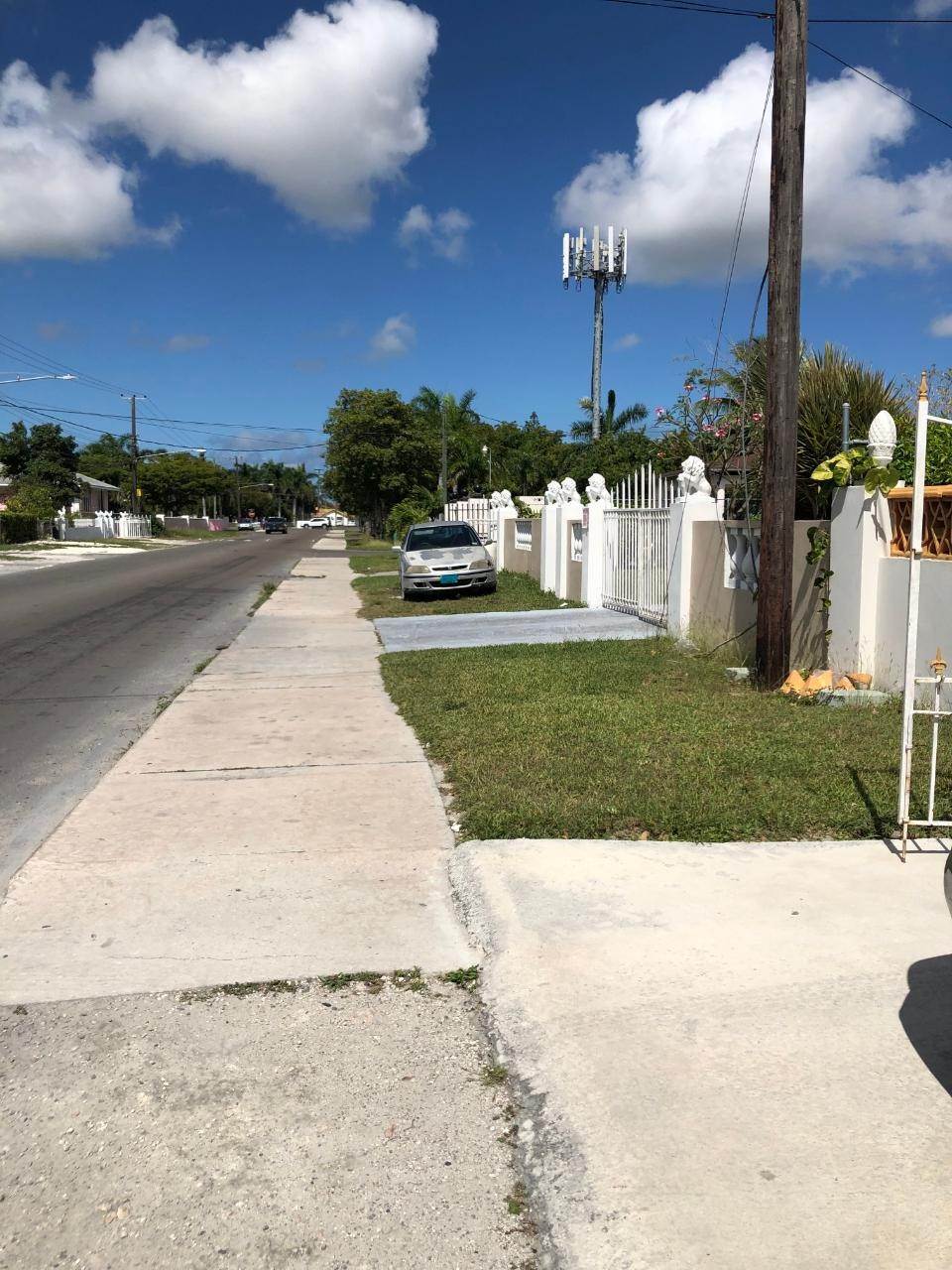 22. Single Family Homes for Sale at Carmichael Road, Nassau and Paradise Island Bahamas