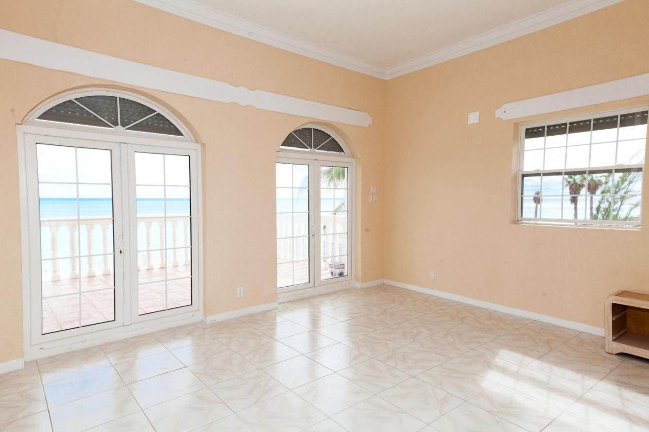 21. Single Family Homes for Sale at Lucaya, Freeport and Grand Bahama Bahamas