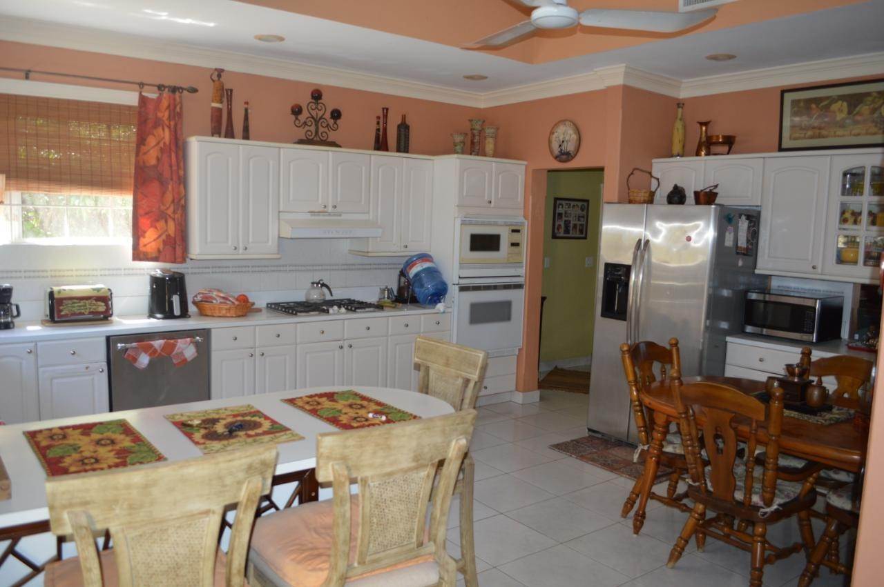 8. Single Family Homes for Sale at Westridge, Nassau and Paradise Island Bahamas