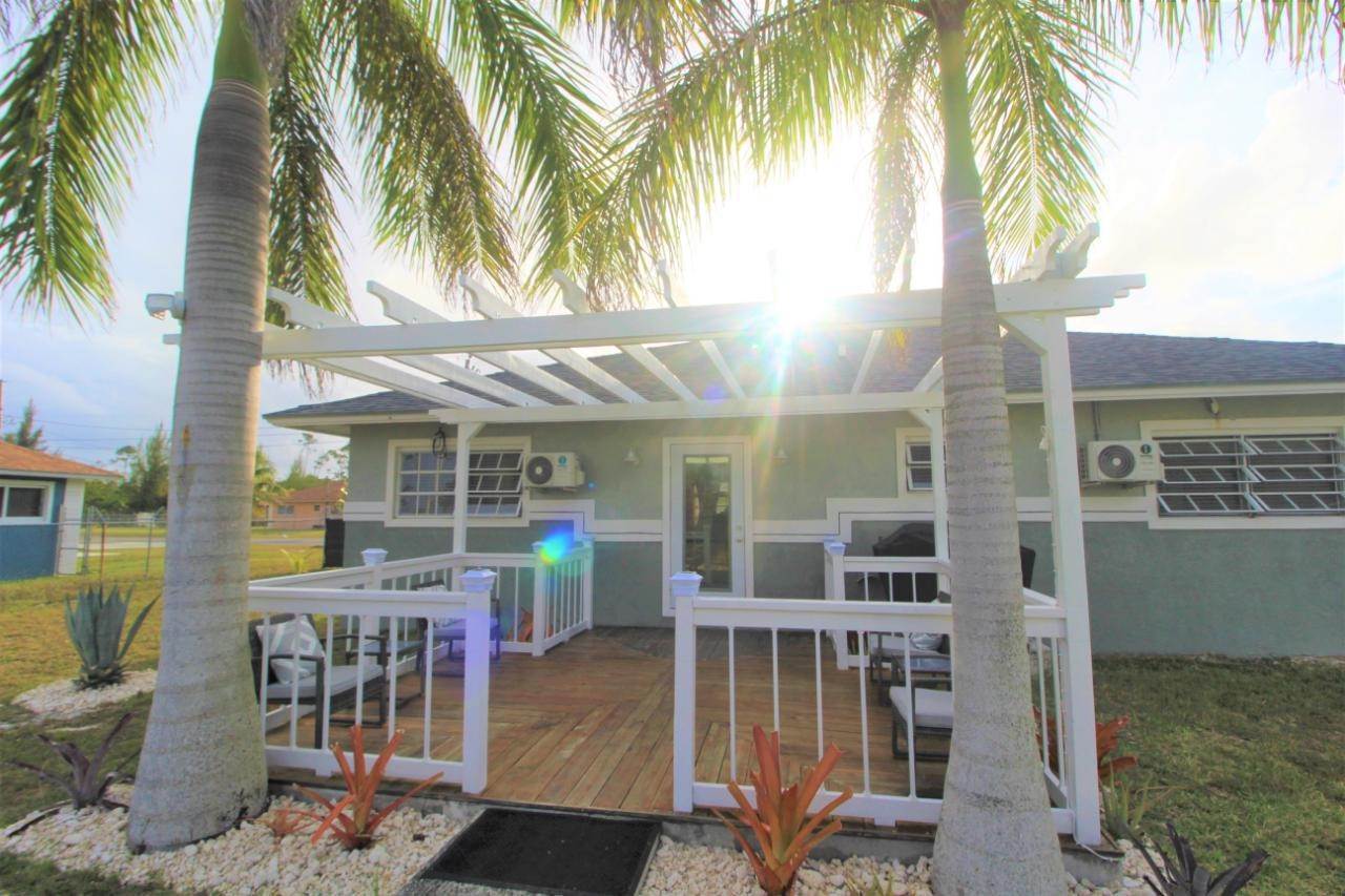 38. Single Family Homes for Sale at Bahamia, Freeport and Grand Bahama Bahamas