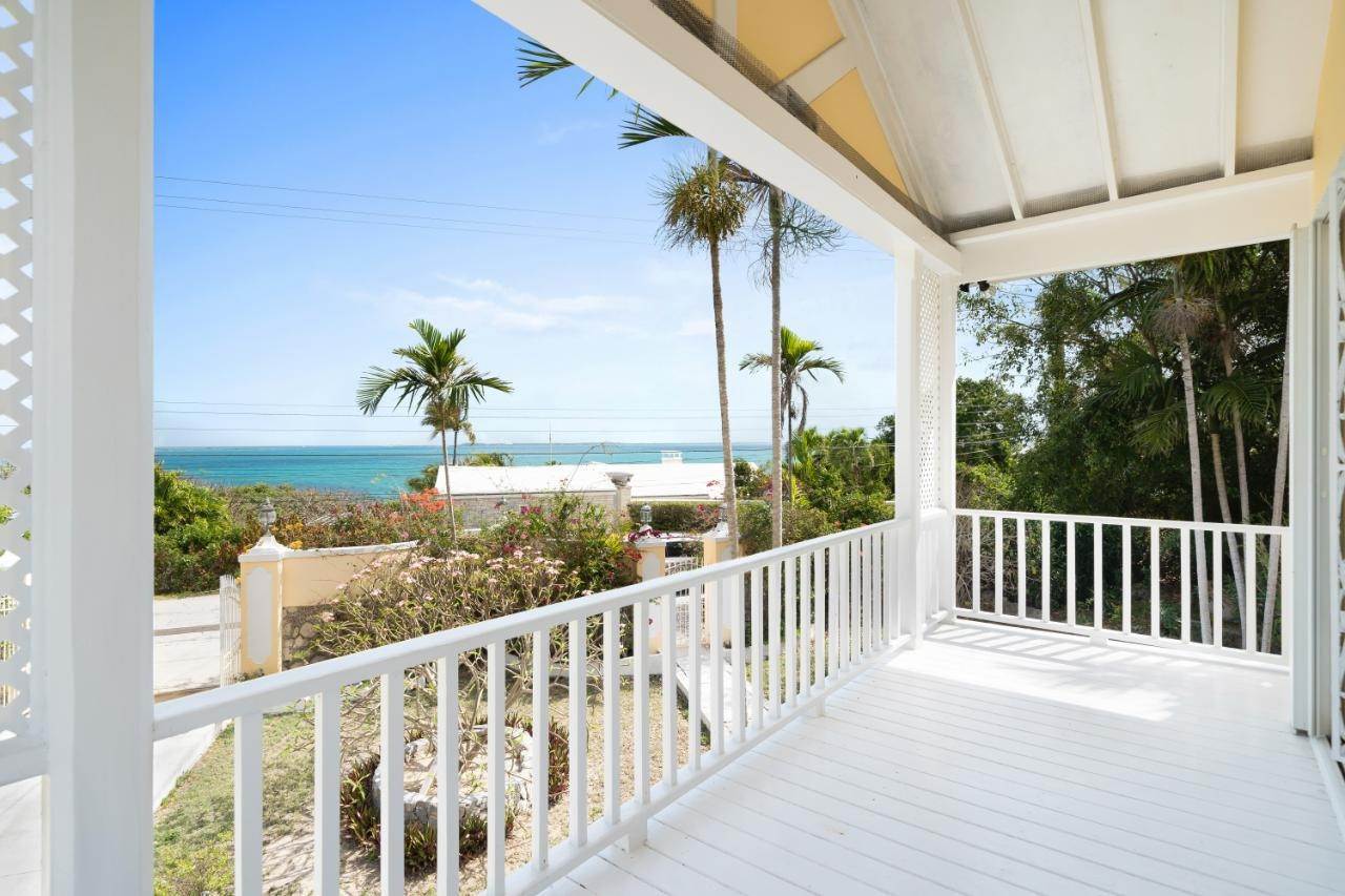 9. Single Family Homes for Sale at Winton, Nassau and Paradise Island Bahamas