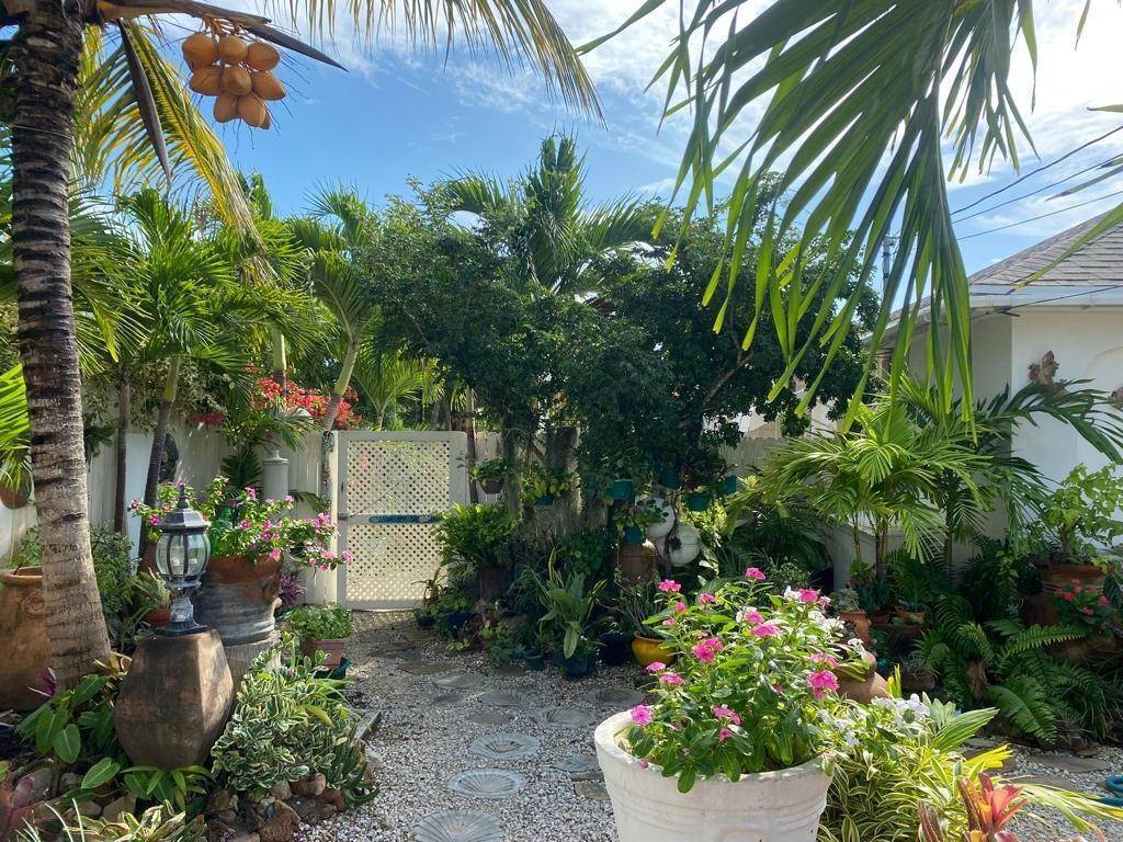 5. Multi-Family Homes for Sale at Spanish Wells, Eleuthera Bahamas