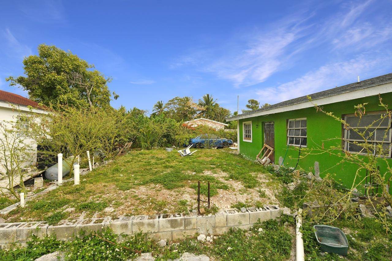 11. Single Family Homes for Sale at Sea Breeze, Nassau and Paradise Island Bahamas