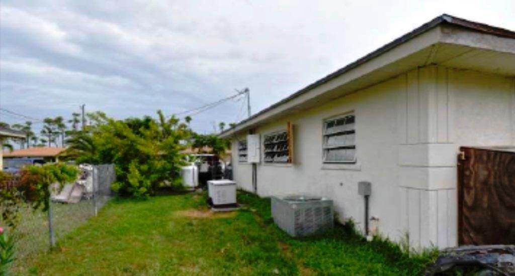 5. Single Family Homes for Sale at Freeport, Freeport and Grand Bahama Bahamas