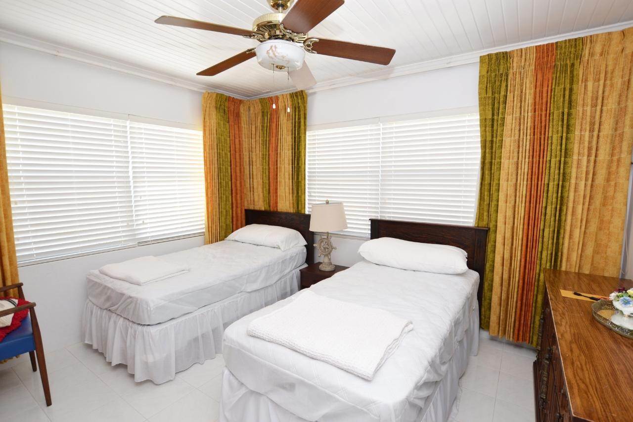 11. Single Family Homes for Sale at Spanish Wells, Eleuthera Bahamas