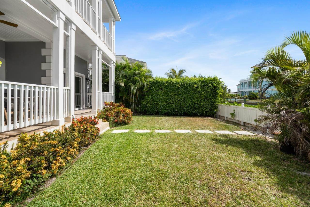 17. Single Family Homes for Sale at Cable Beach, Nassau and Paradise Island Bahamas