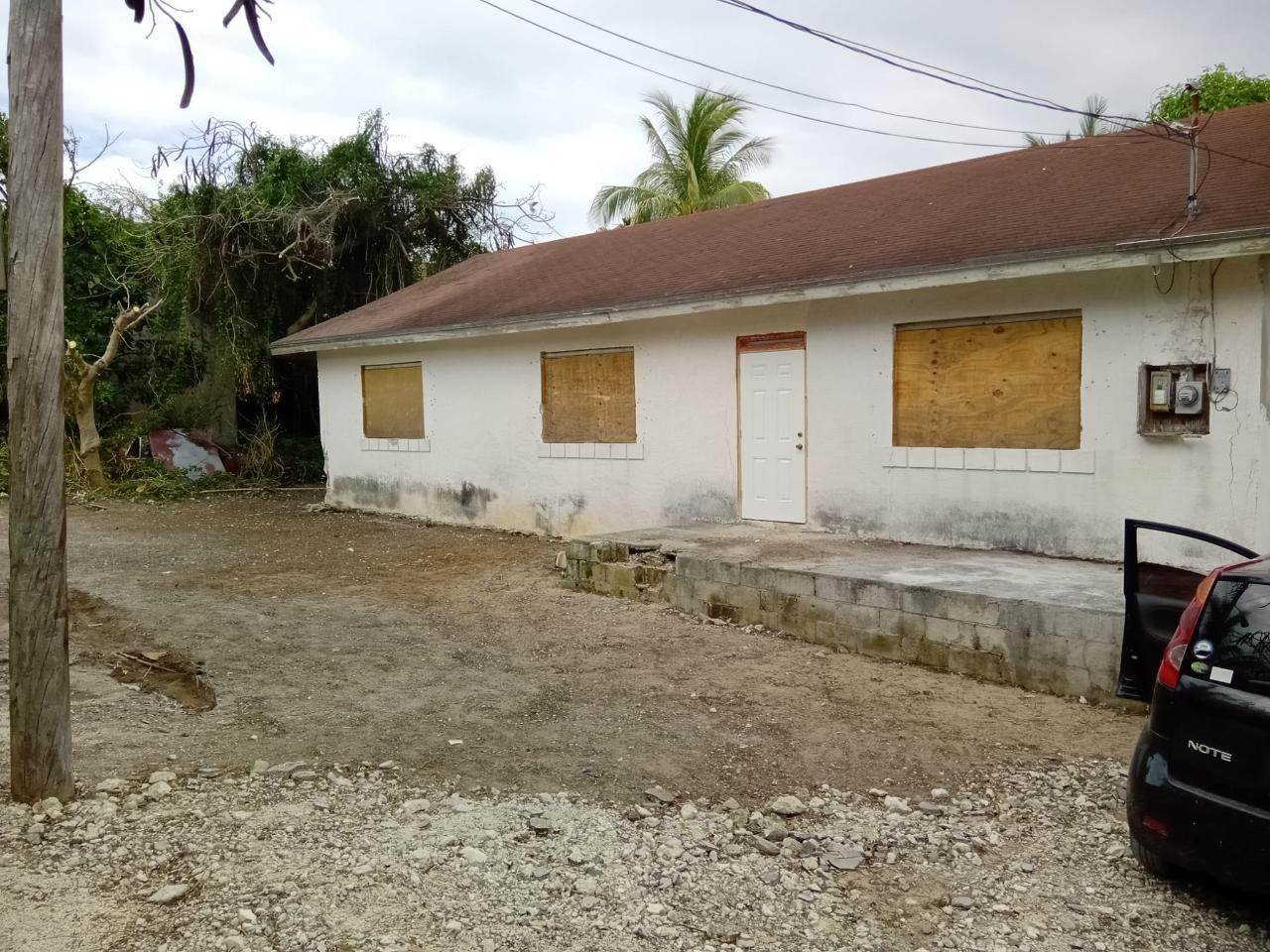 4. Single Family Homes for Sale at Tarpum Bay, Eleuthera Bahamas