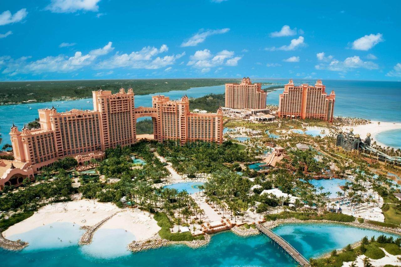 6. Condo for Sale at Paradise Island, Nassau and Paradise Island Bahamas