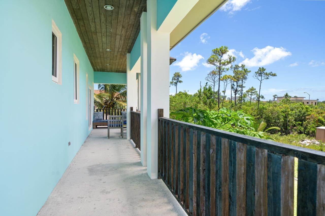 12. Single Family Homes for Sale at South Ocean, Nassau and Paradise Island Bahamas