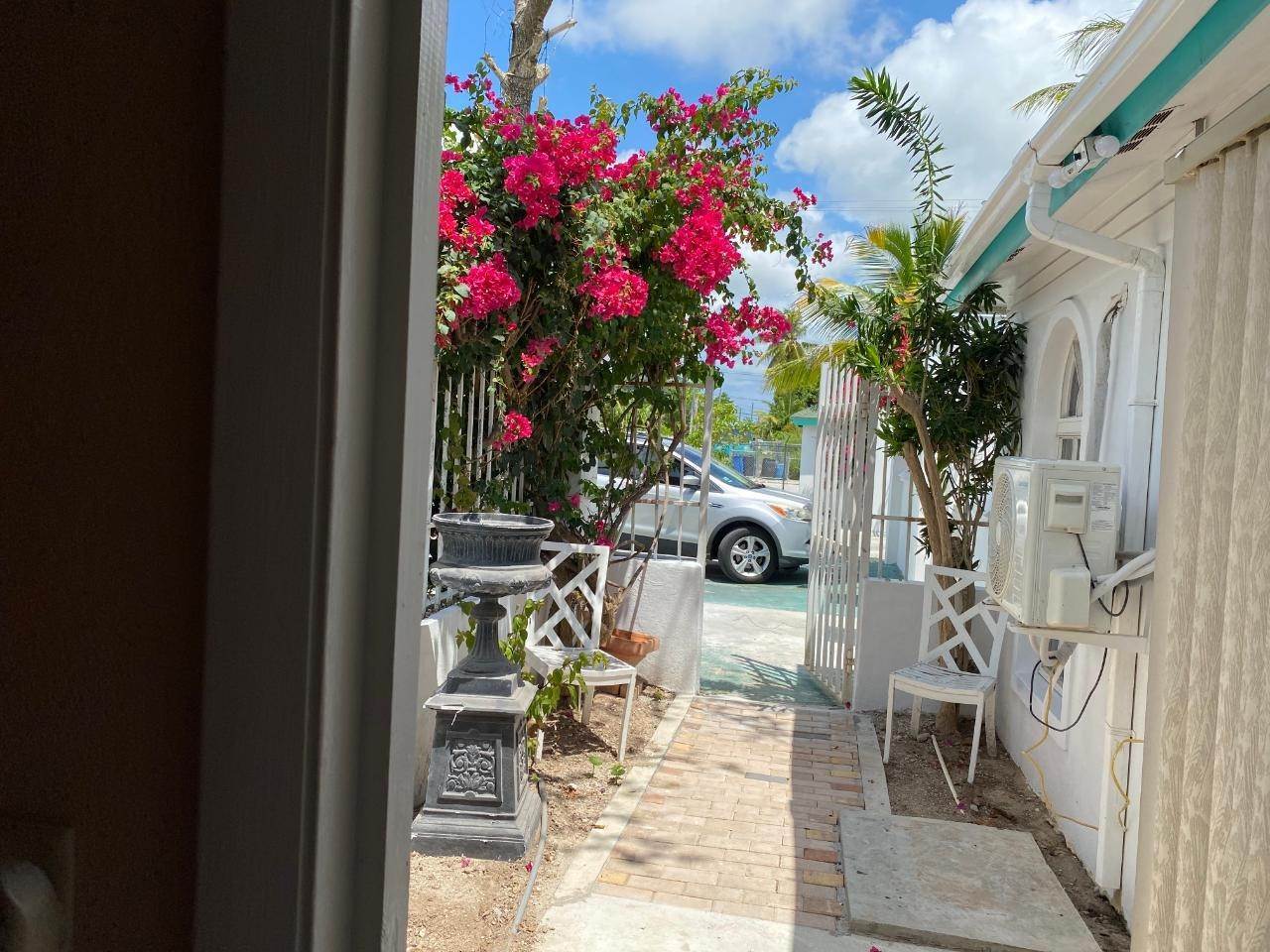 4. Multi-Family Homes for Rent at South Beach Estates, Nassau and Paradise Island Bahamas