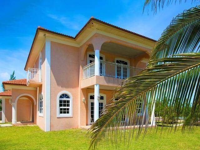 7. Single Family Homes for Rent at Fortune Beach, Freeport and Grand Bahama Bahamas