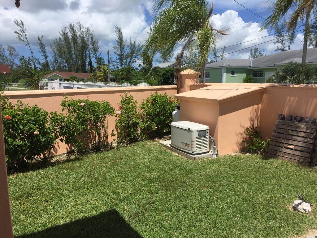 5. Single Family Homes for Sale at Coral Harbour, Nassau and Paradise Island Bahamas