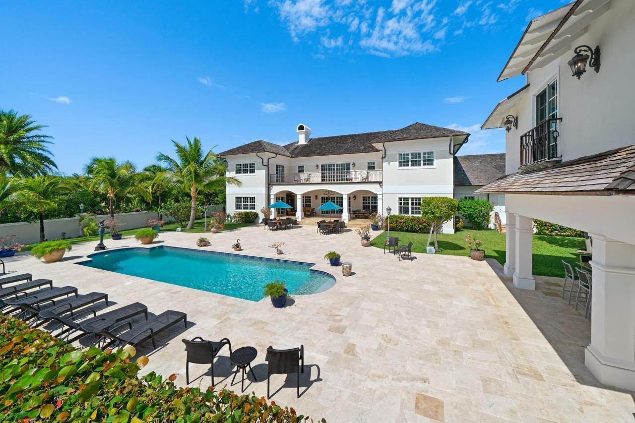 1. Single Family Homes for Sale at Paradise Island, Nassau and Paradise Island Bahamas