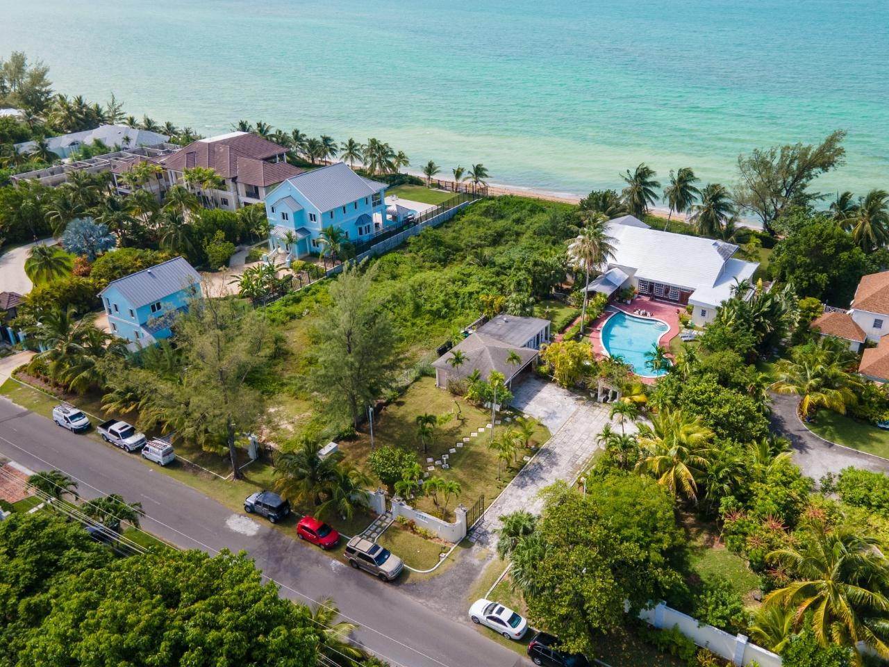 20. Single Family Homes for Sale at Coral Harbour, Nassau and Paradise Island Bahamas