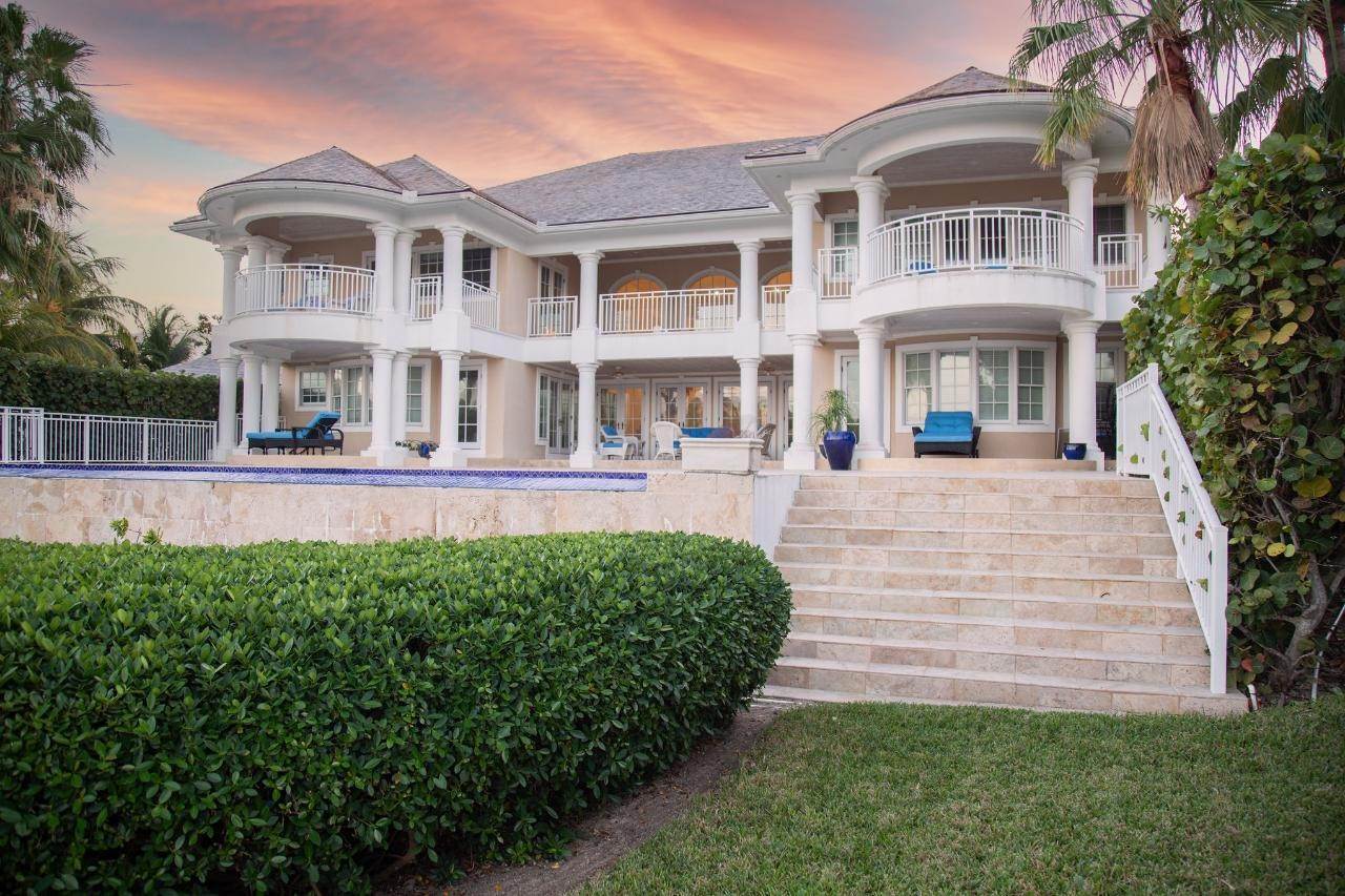 28. Single Family Homes for Sale at Paradise Island, Nassau and Paradise Island Bahamas