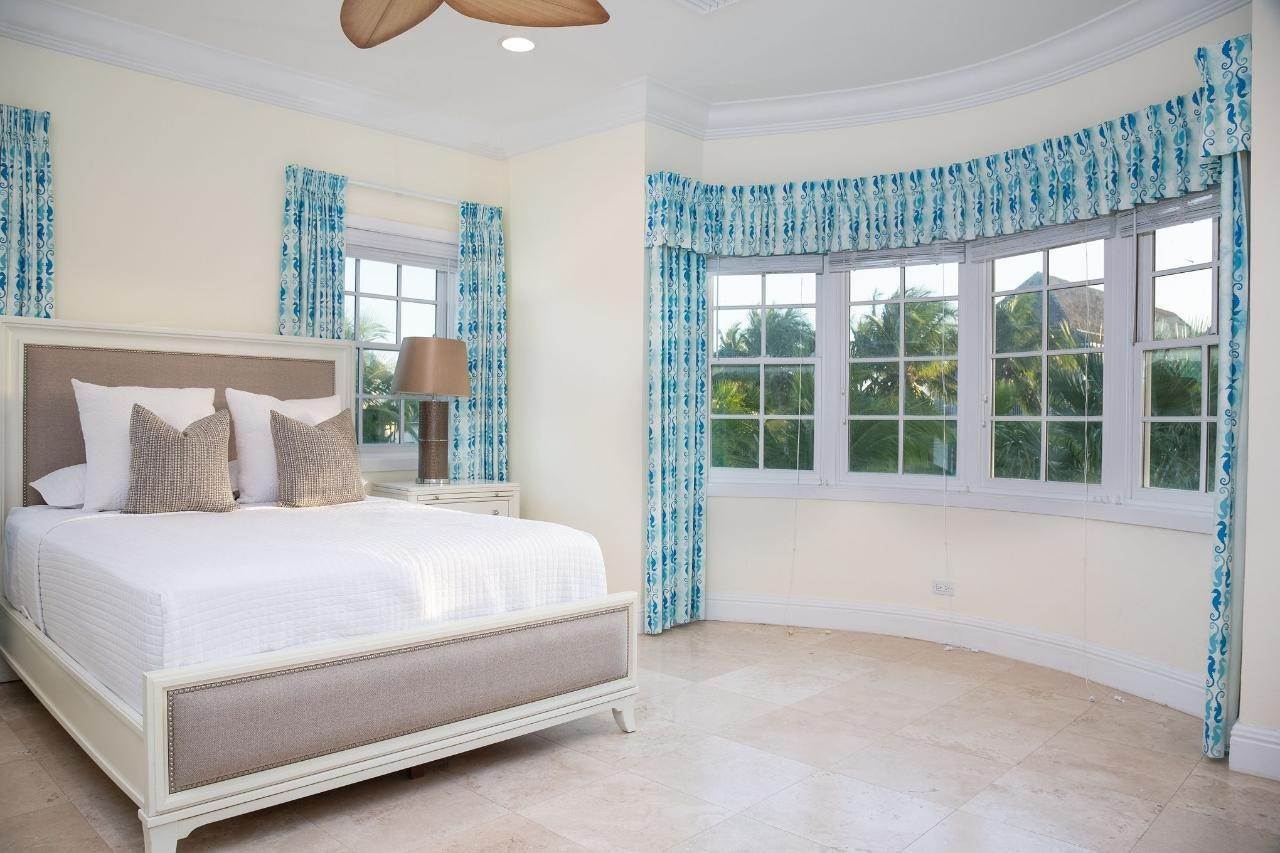 21. Single Family Homes for Rent at Paradise Island, Nassau and Paradise Island Bahamas