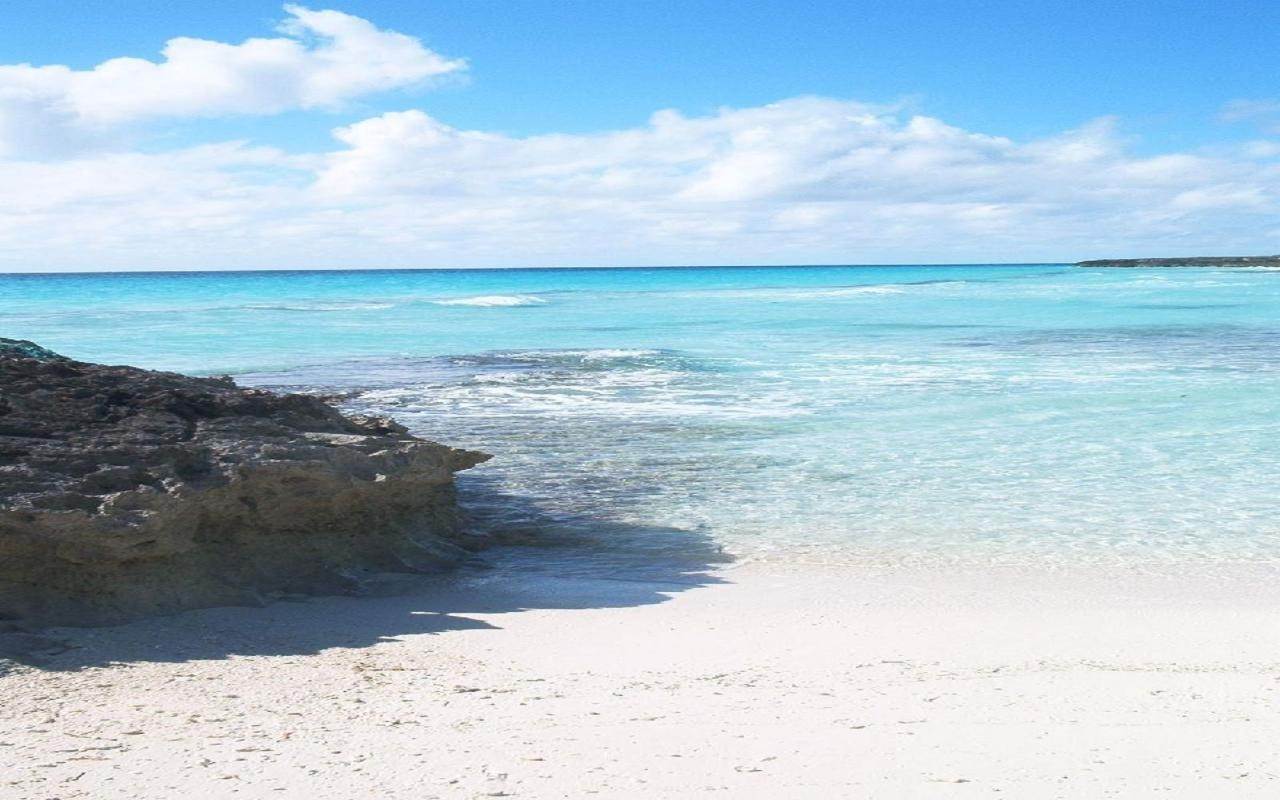 4. Land for Sale at Whale Cay, Berry Islands Bahamas