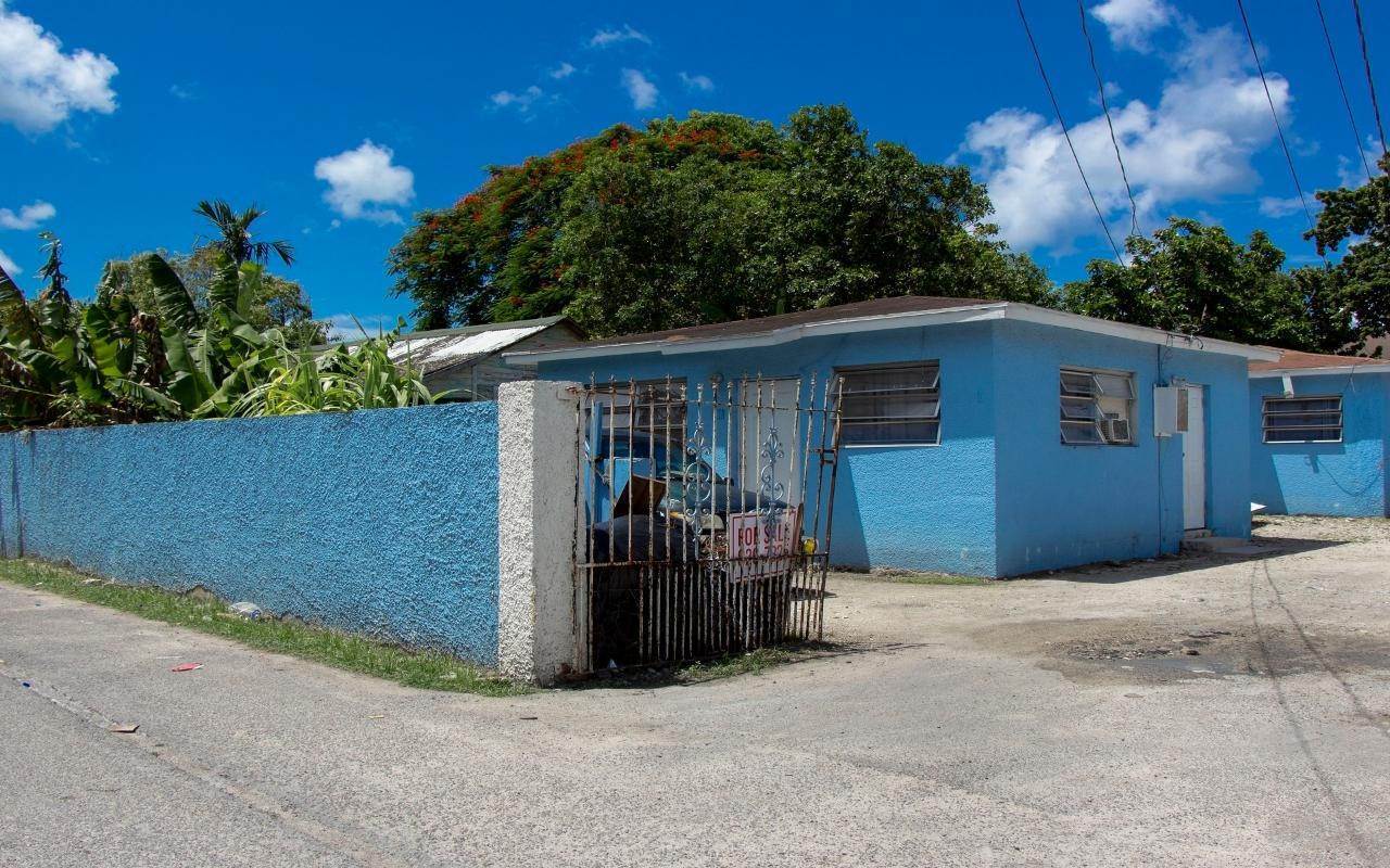 11. Single Family Homes for Sale at East Street, Nassau and Paradise Island Bahamas