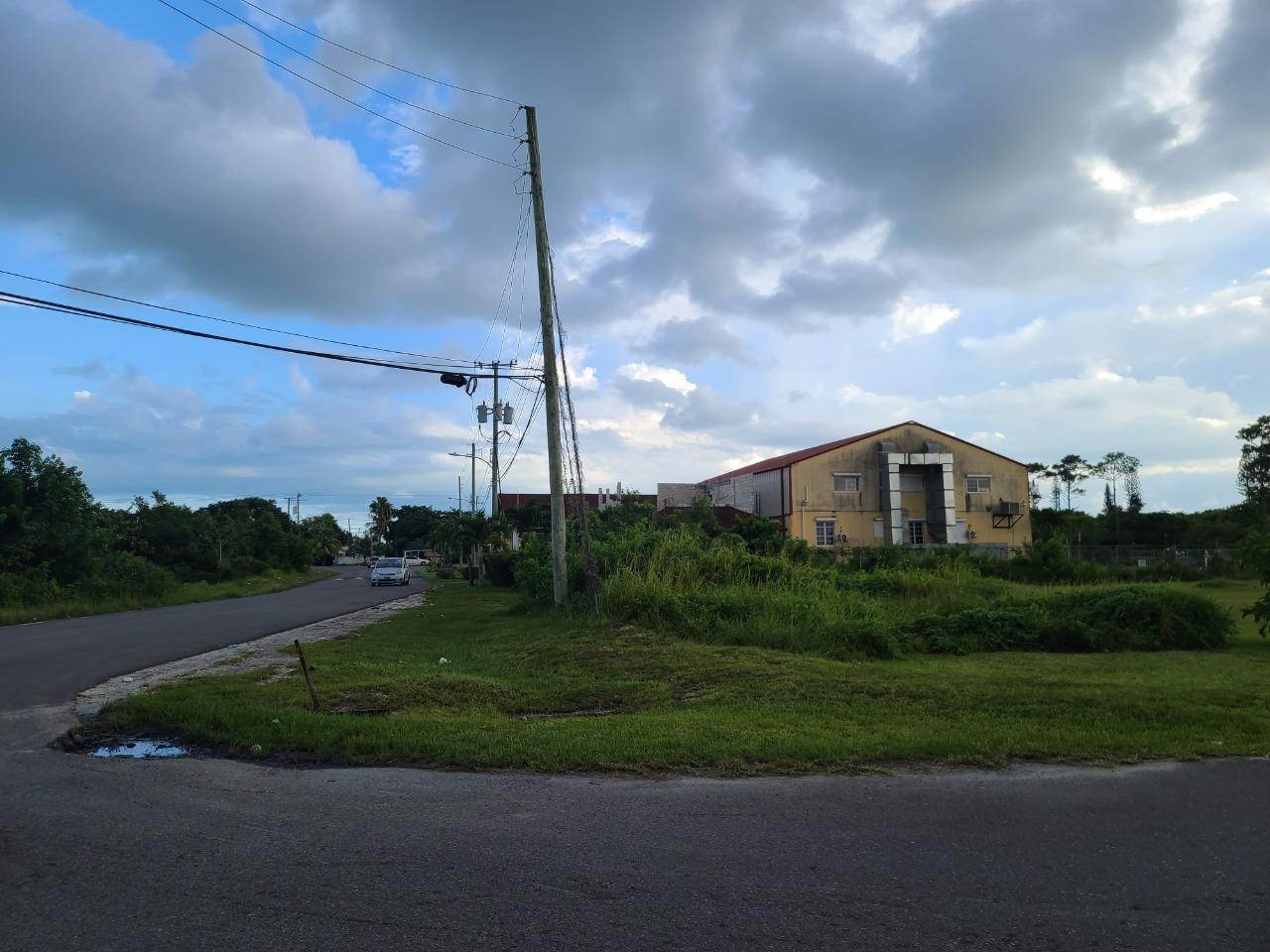 10. Single Family Homes for Sale at Gladstone Road, Nassau and Paradise Island Bahamas