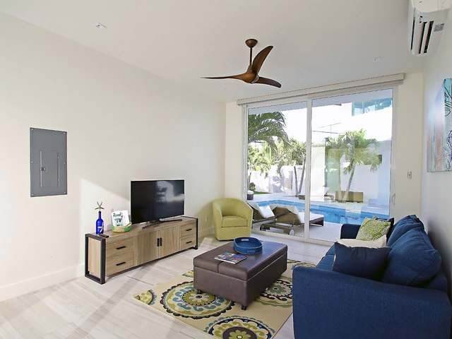 8. Single Family Homes for Sale at Jimmy Hill, Exuma Bahamas