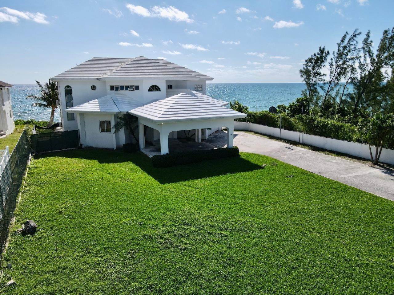 33. Single Family Homes for Sale at Winton, Nassau and Paradise Island Bahamas