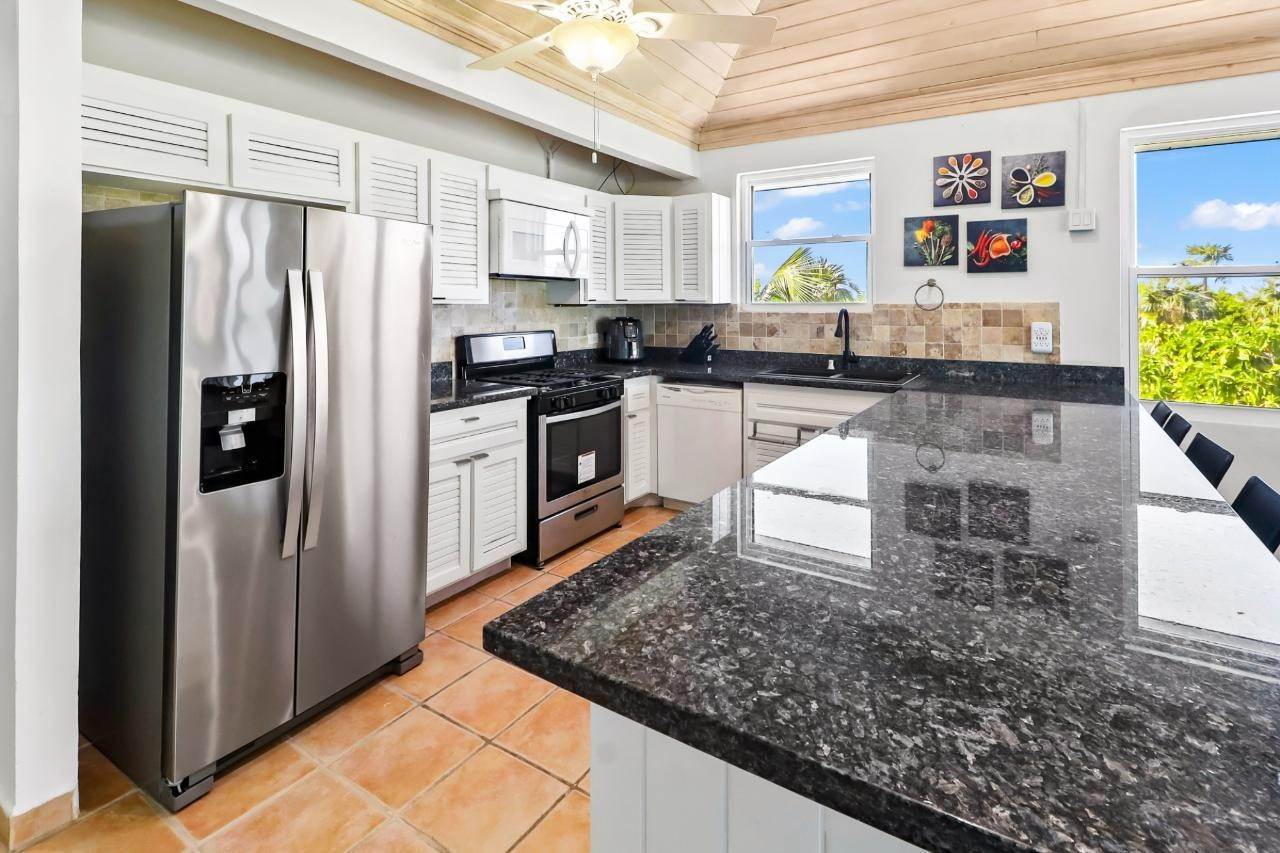 8. Single Family Homes for Sale at Savannah Sound, Eleuthera Bahamas