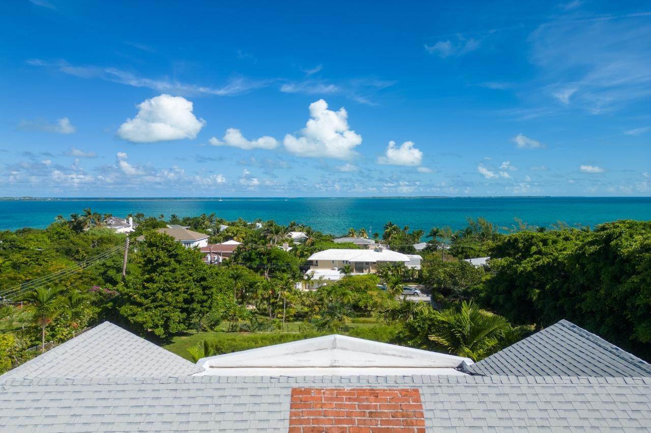 6. Single Family Homes for Sale at Winton, Nassau and Paradise Island Bahamas