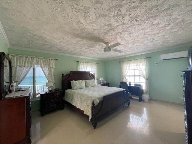 11. Single Family Homes for Rent at West Bay Street, Nassau and Paradise Island Bahamas