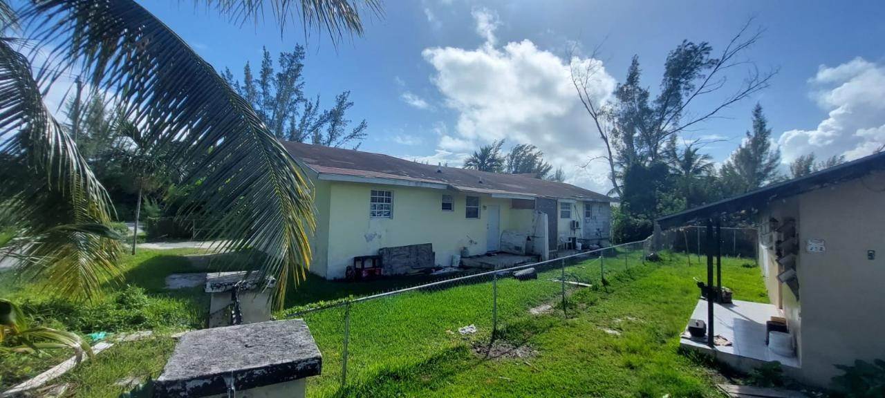 6. Multi-Family Homes for Sale at South Beach Estates, Nassau and Paradise Island Bahamas