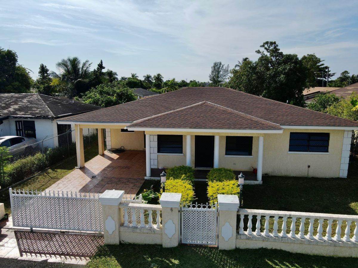 24. Single Family Homes for Sale at Golden Gates, Nassau and Paradise Island Bahamas